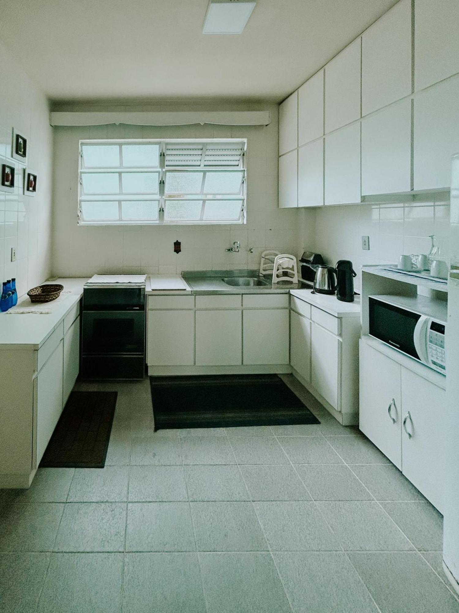 Localizacao Perfeita! Apartamento 3 Quartos A 30M Do Mar Na Barra Sul *